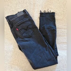 Mid-Rise Levi Jeggings w/ Raw Hem